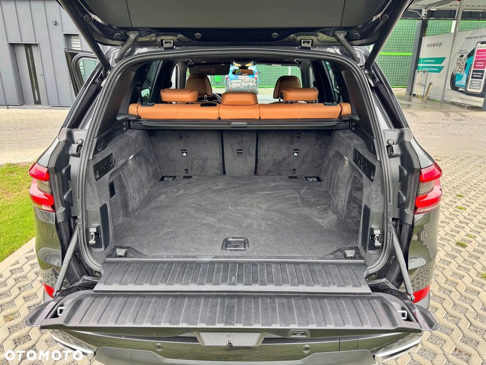 BMW X5 xDrive40d mHEV - 29