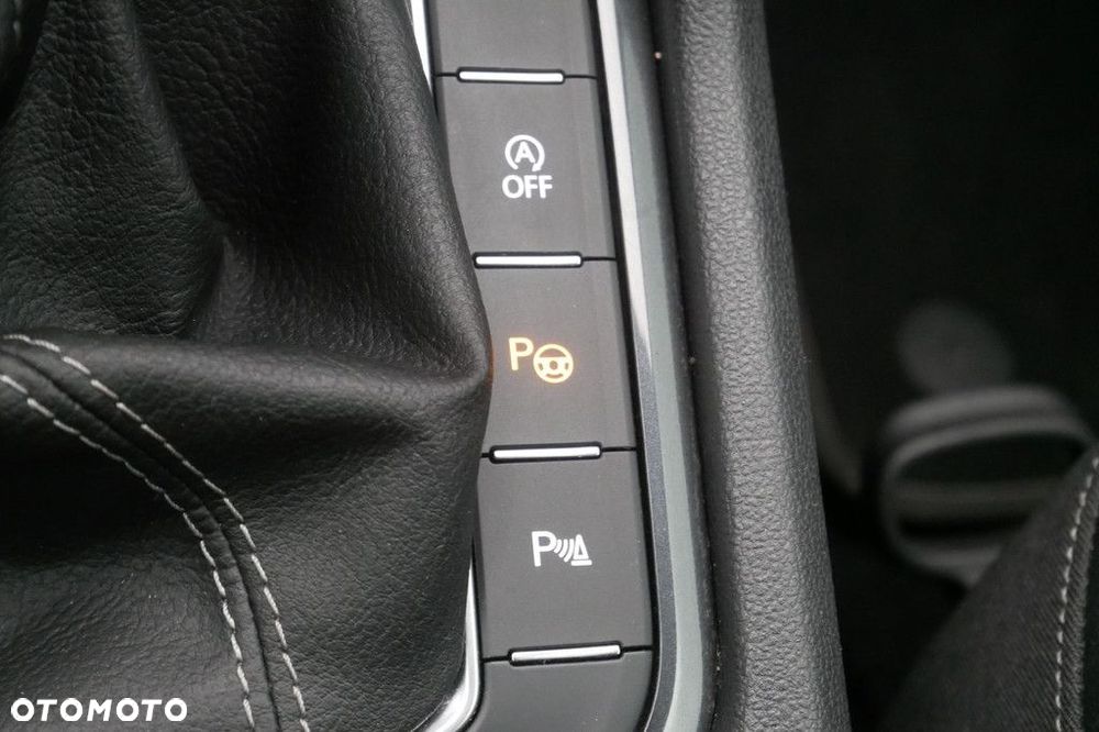Volkswagen Tiguan 2.0 TSI 4Mot R-Line DSG - 28