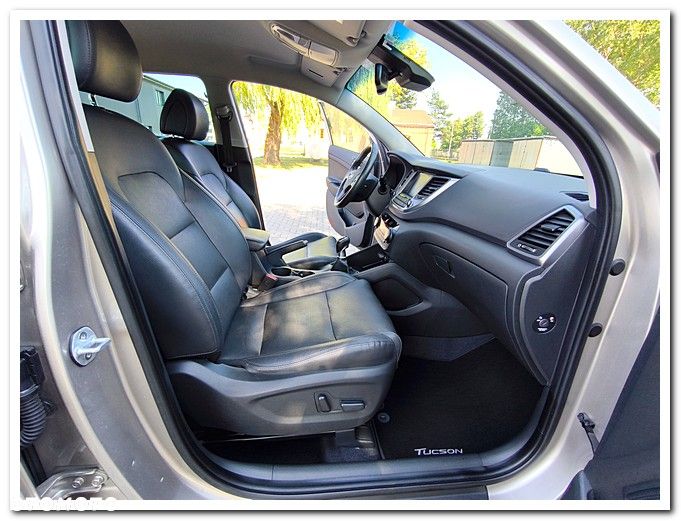 Hyundai Tucson 2.0 CRDI GO Plus 4WD - 21