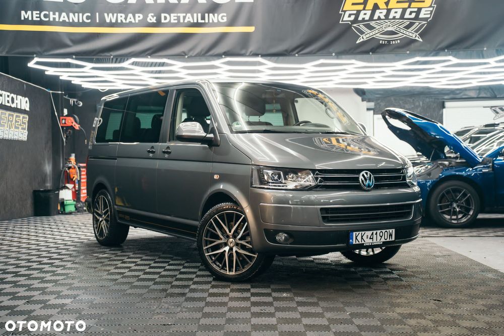 Volkswagen Multivan - 1