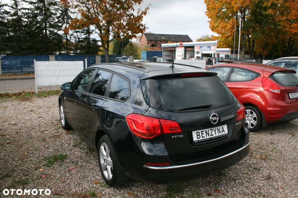Opel Astra 1.4 Turbo Active - 4