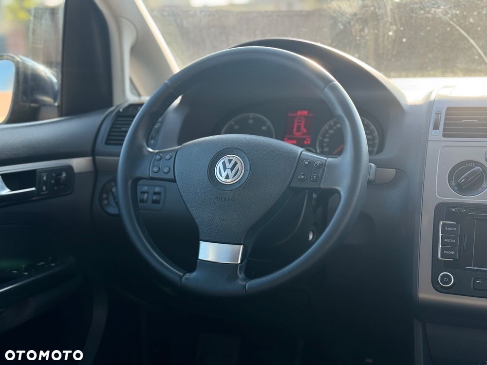 Volkswagen Touran 1.9 TDI DPF Freestyle - 30