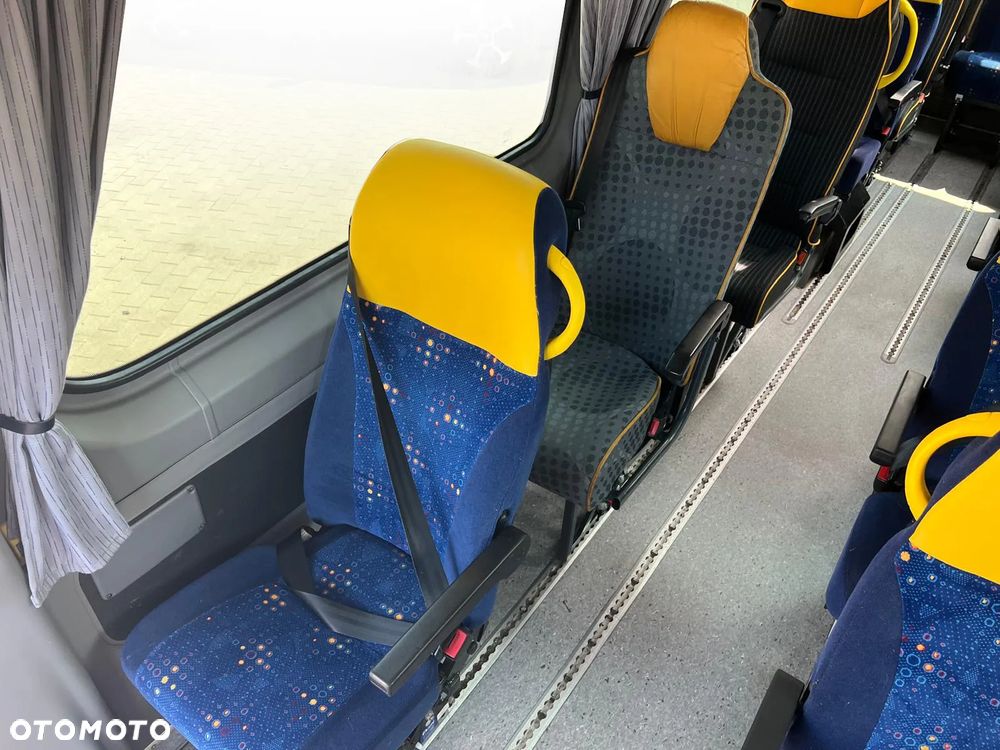 Volkswagen Crafter AUTOBUS - 29