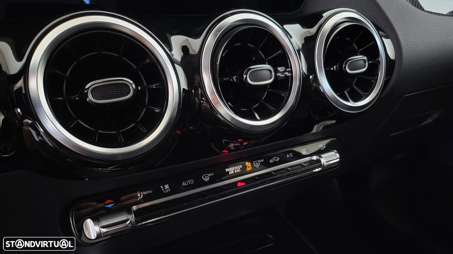 Mercedes-Benz GLA 250 e AMG Line - 28