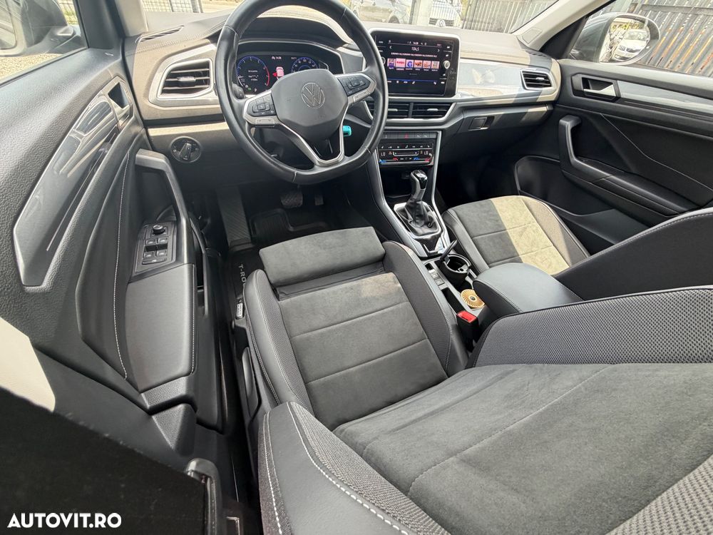 Volkswagen T-Roc 1.5 TSI DSG Style - 8