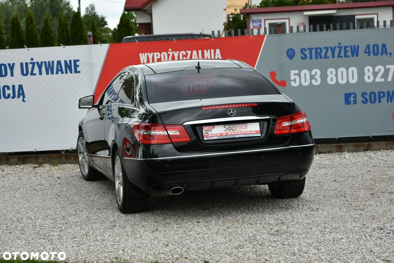 Mercedes-Benz Klasa E 250 CDI DPF Coupe BlueEFFICIENCY Elegance - 17