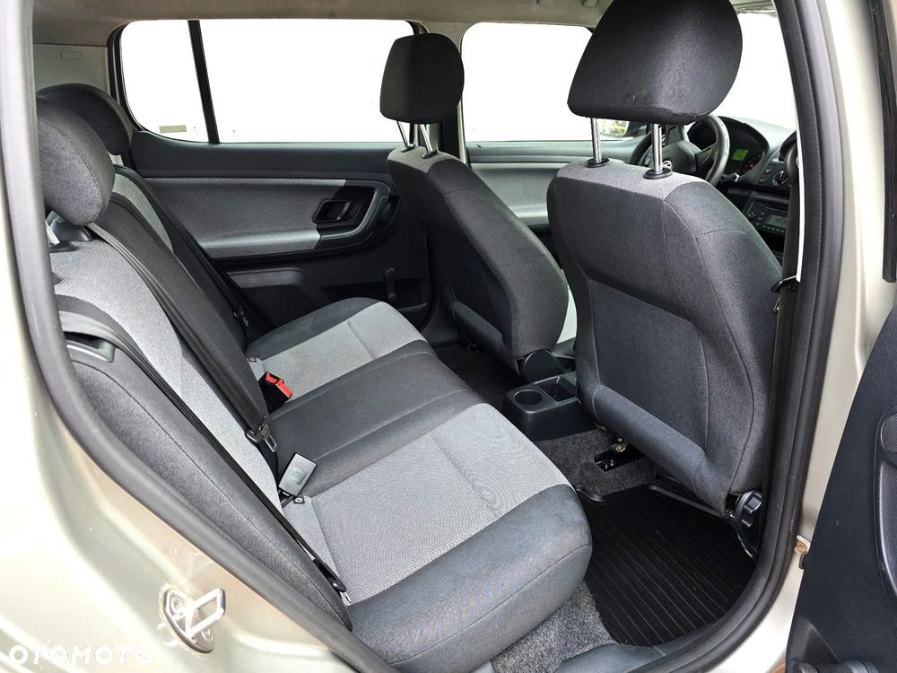 Skoda Fabia 1.4 16V Active Plus - 13