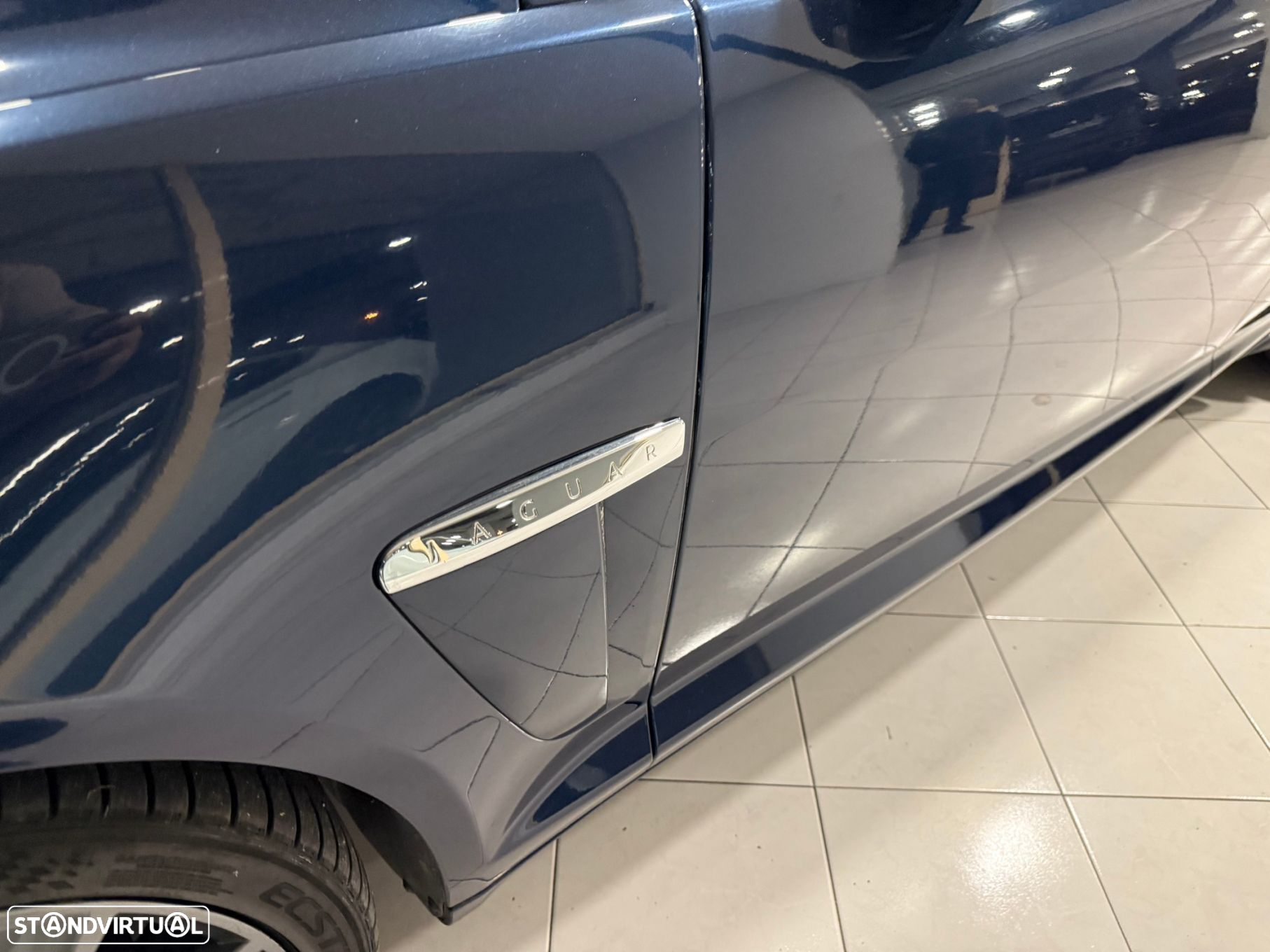 Jaguar XF 2.2 D Premium Luxury - 13