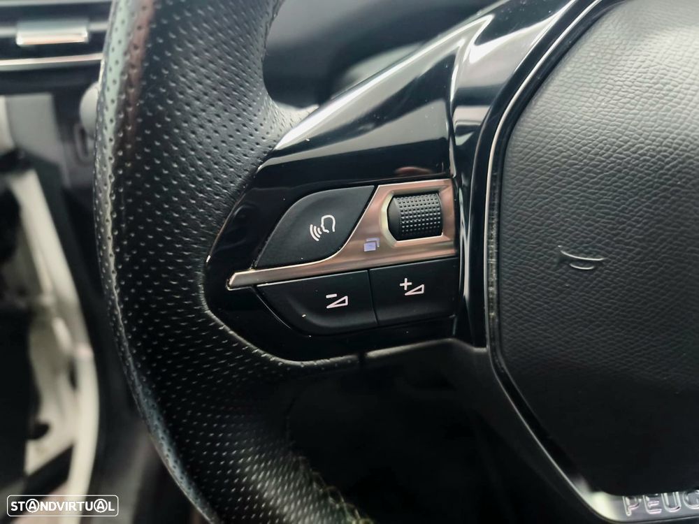 Peugeot 3008 1.2 PureTech GT Line - 36
