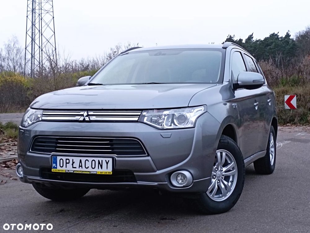 Mitsubishi Outlander - 1