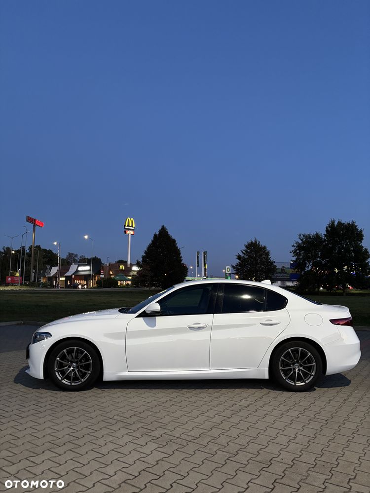 Alfa Romeo Giulia 2016 photo 3