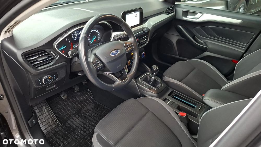 Ford Focus 1.0 EcoBoost Trend Edition - 21