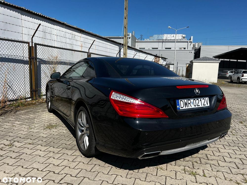 Mercedes-Benz SL - 12