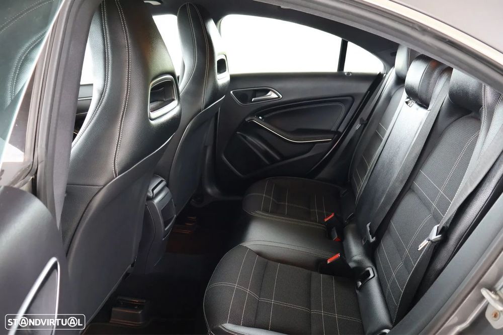 Mercedes-Benz CLA 180 - 13