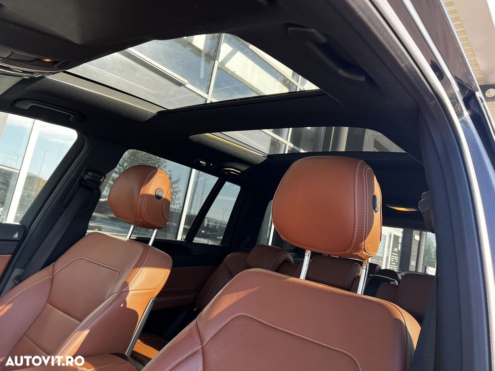 Mercedes-Benz GLS - 24