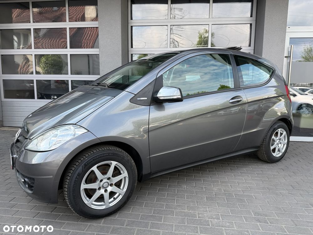 Mercedes-Benz Klasa A 160 BlueEFFICIENCY Elegance - 24