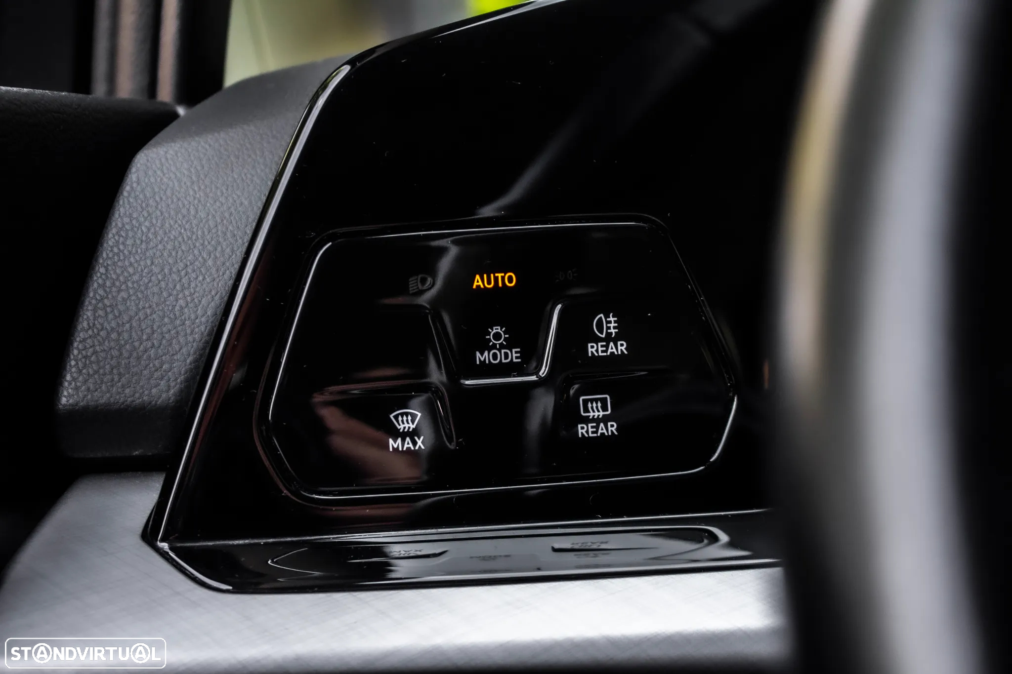 VW Golf Variant 2.0 TDi SCR Life - 20