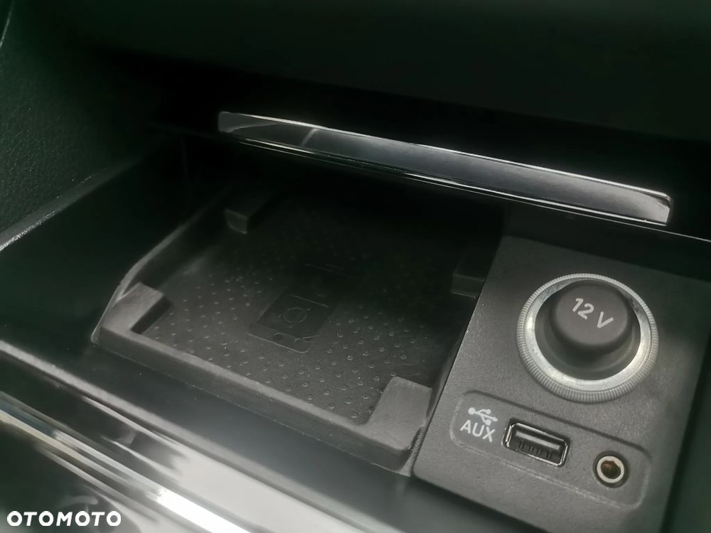 Skoda Superb 2.0 TDI DSG Premium Edition - 33