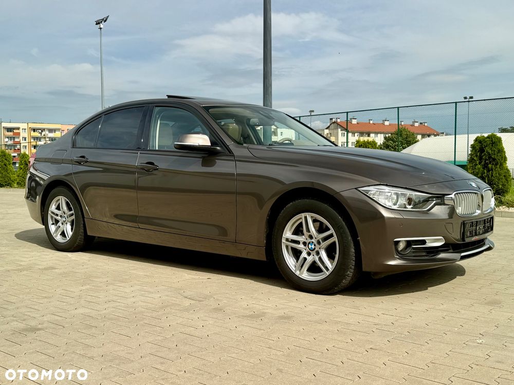 BMW Seria 3 320i Modern Line - 4