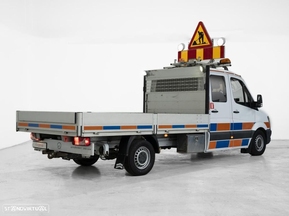 Mercedes-Benz Sprinter 2.1 316 CDI Auto 6Lugares c/iva - 4