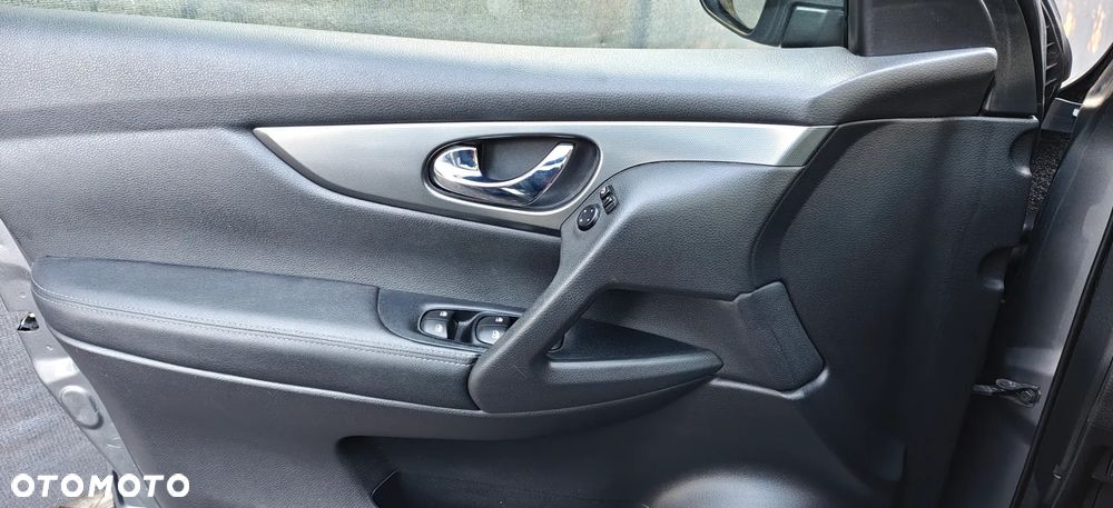 Nissan Qashqai - 23
