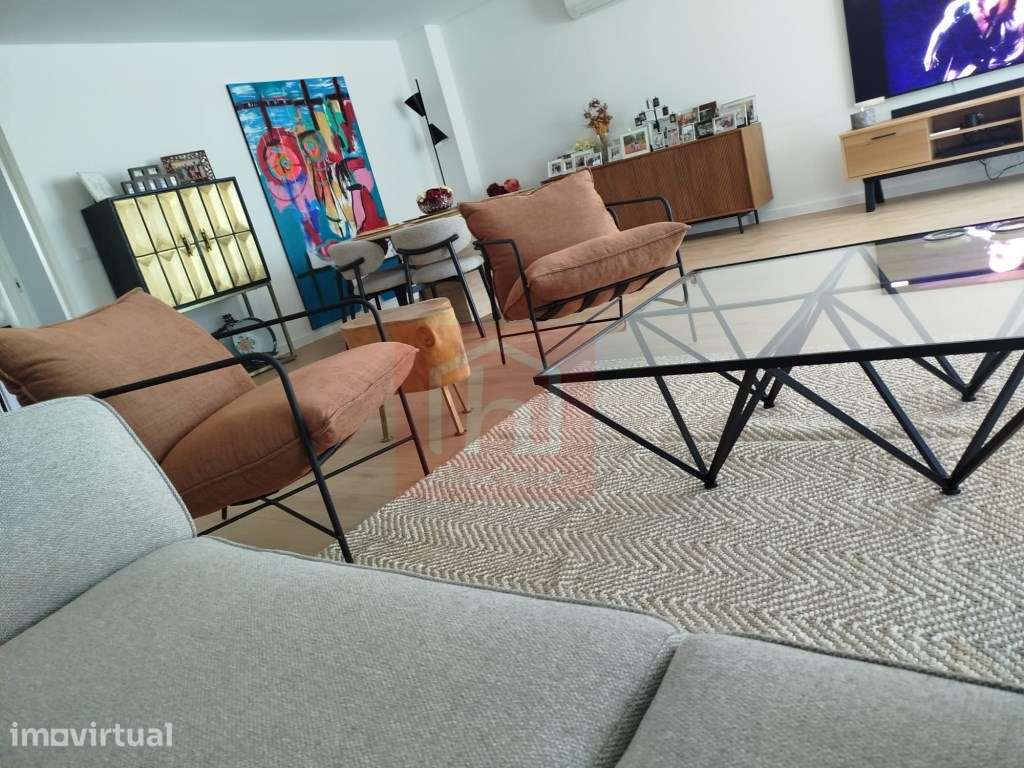 Moradia V3+1 com Piscina, Rooftop e vista para o Tejo em São Francisco - Grande imagem: 2/29