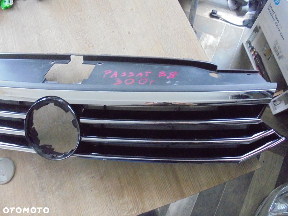 VOLKSWAGEN PASSAT B8 GRILL ATRAPA - 3