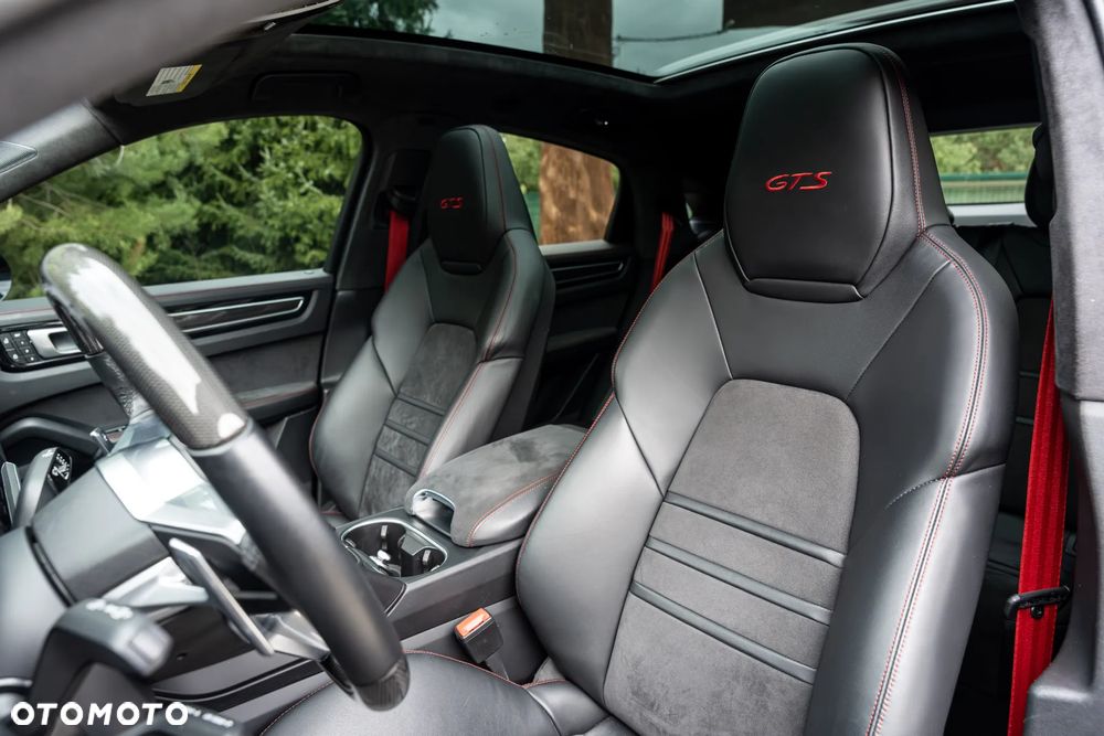 Porsche Cayenne GTS - 23