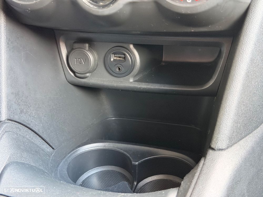 Peugeot 208 1.2 PureTech Active - 31