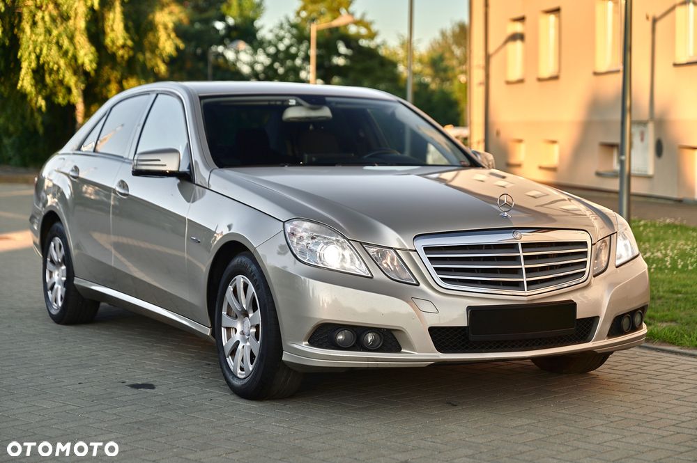 Mercedes-Benz Klasa E 200 CDI - 16