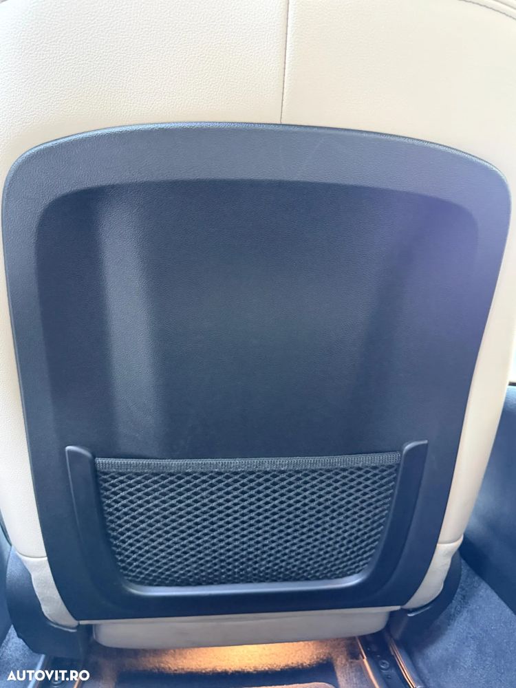 BMW Seria 3 330i Aut. M Sport - 31