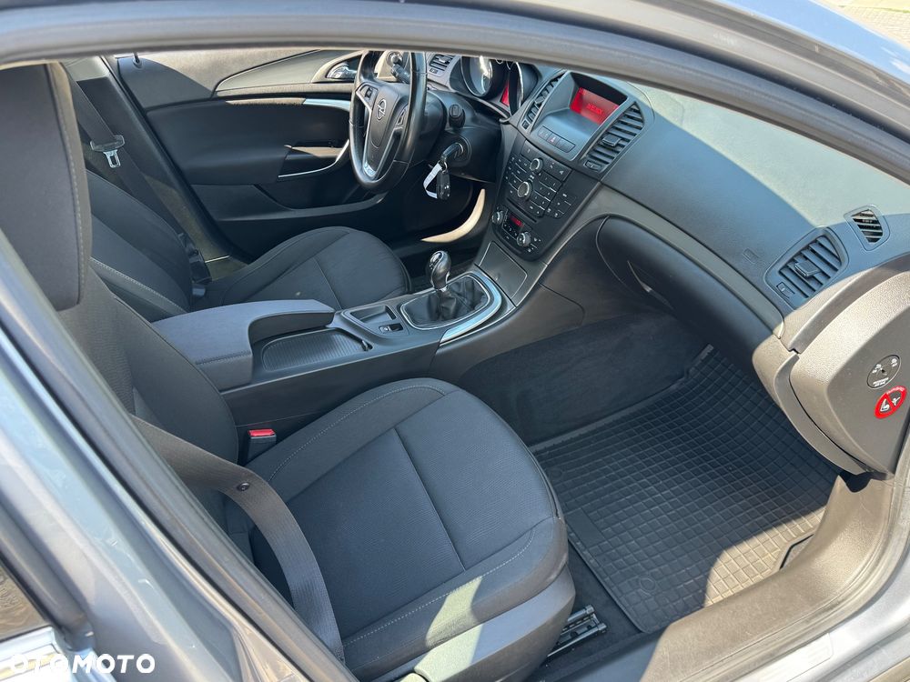 Opel Insignia - 28