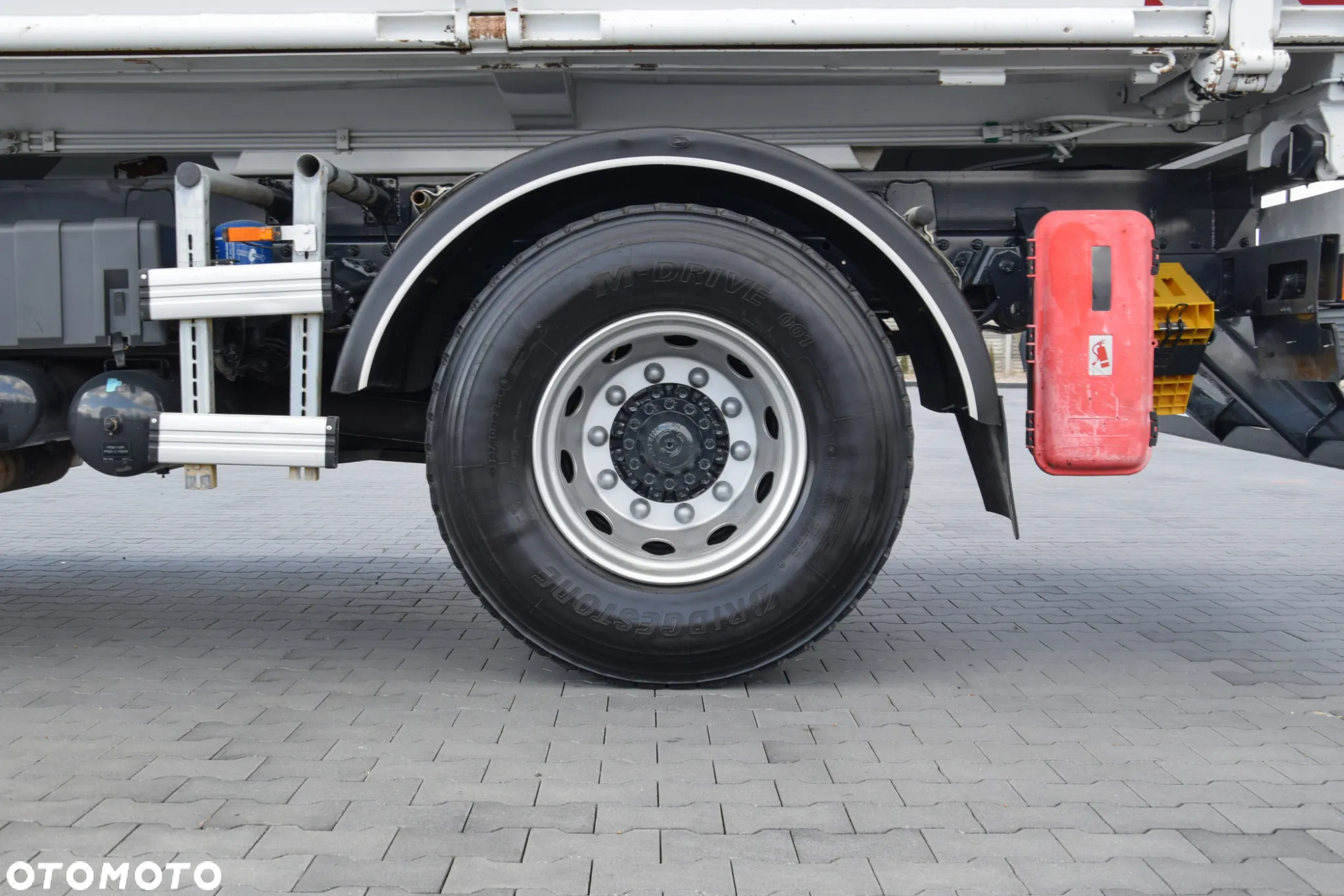Iveco STRALIS 310 / 4x2 / EURO 6 / WYWROTKA / HYDROBURTA / AUTOMAT / HAK / 2015 / NISKI PRZEBIEG / SPROWADZONY - 15