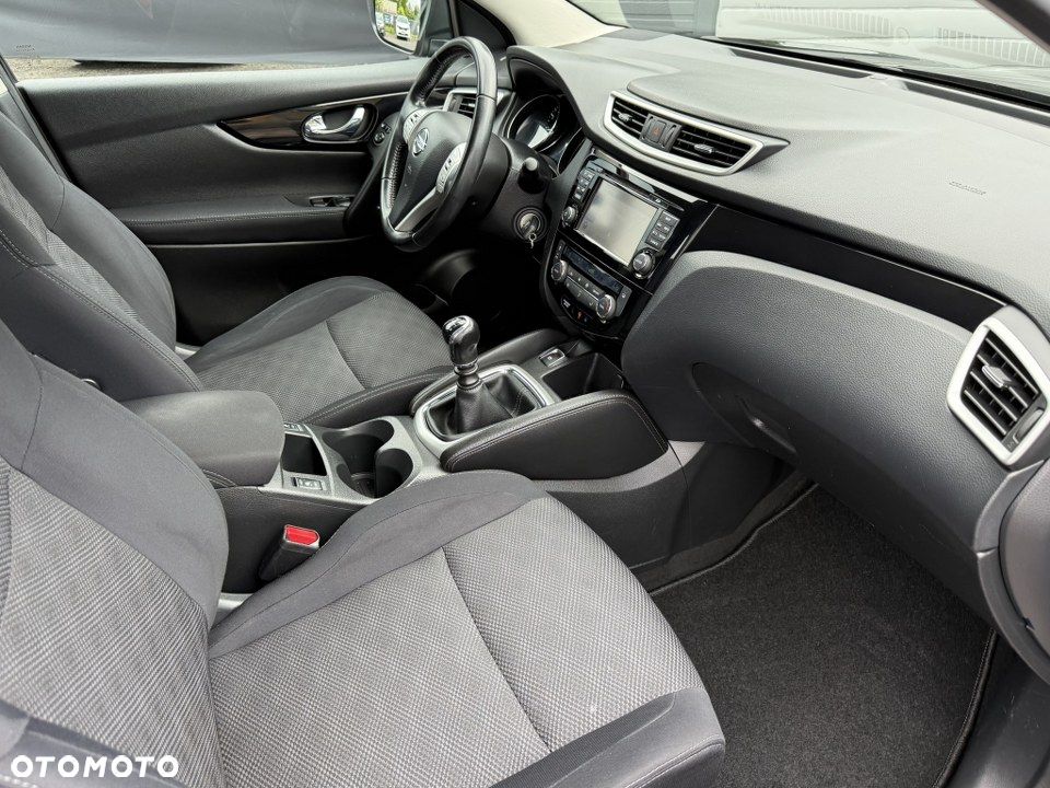 Nissan Qashqai 1.2 DIG-T Tekna EU6 - 29