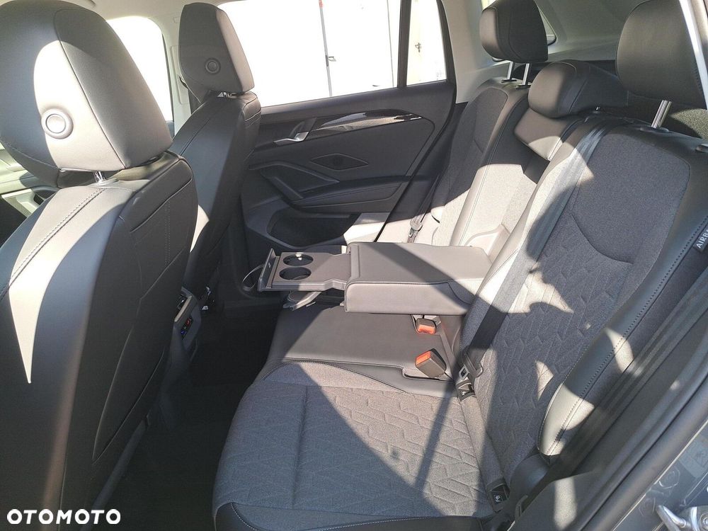 Volkswagen Tiguan - 16