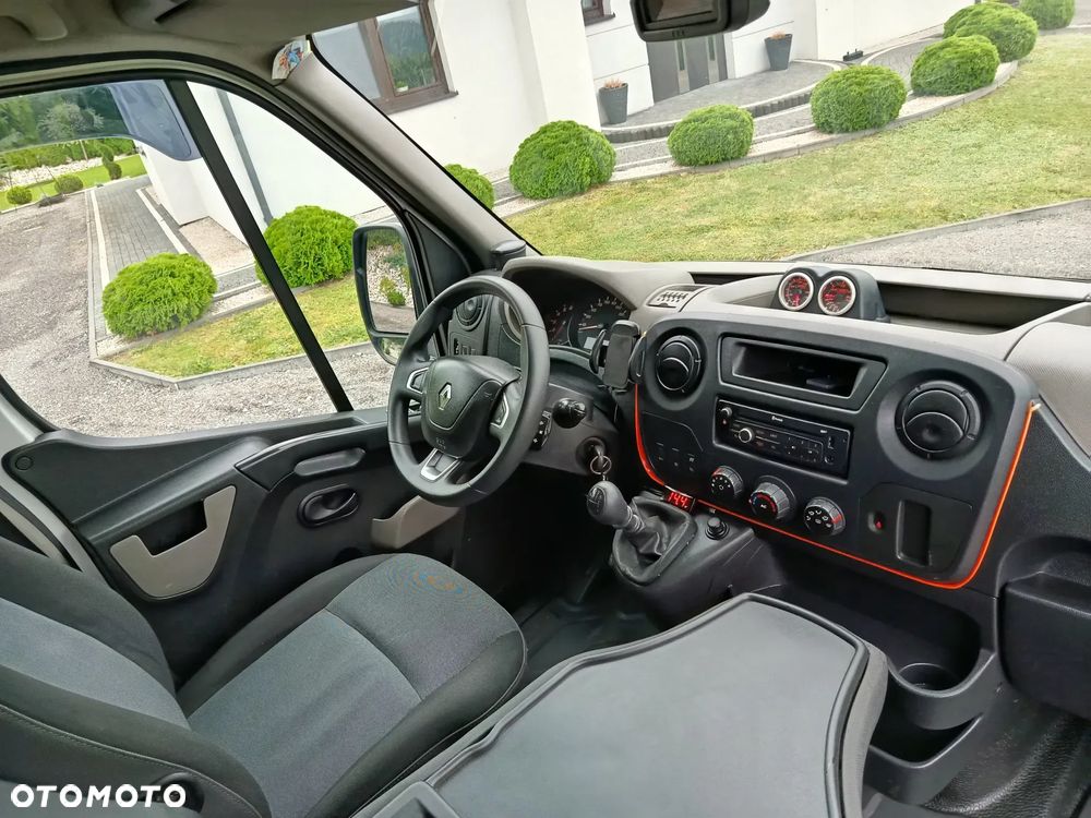 Renault MASTER RWD (napęd na tył) Laweta - 17