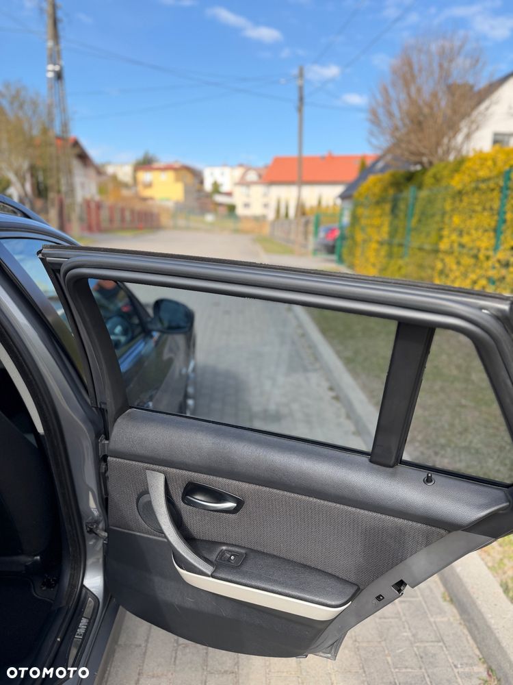 BMW Seria 3 320d - 25