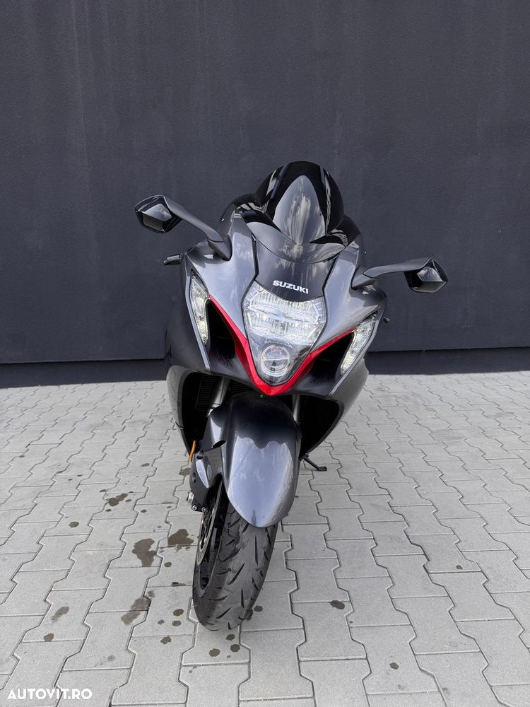 Suzuki GSX 1300R Hayabusa - 3