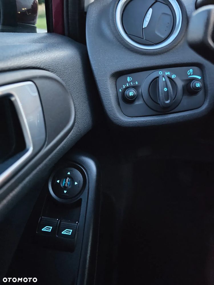 Ford Fiesta 1.25 Trend - 22