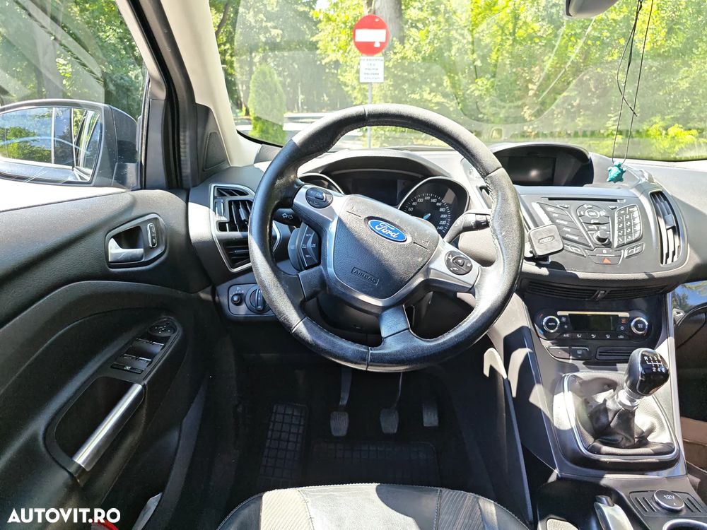 Ford Kuga 2.0 TDCi 2WD Titanium - 5