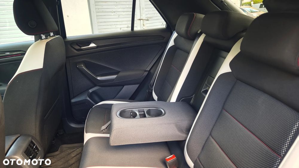 Volkswagen T-Roc - 17