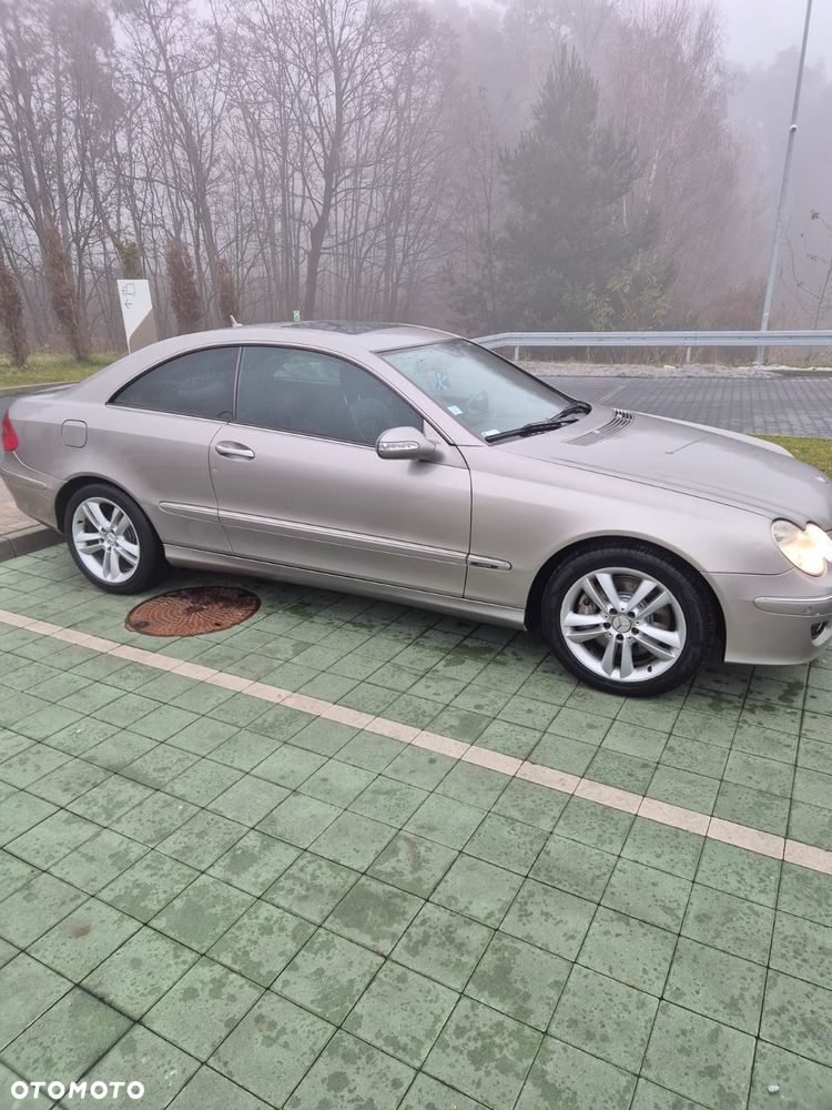 Mercedes-Benz CLK 320 CDI 7G-TRONIC Avantgarde - 7