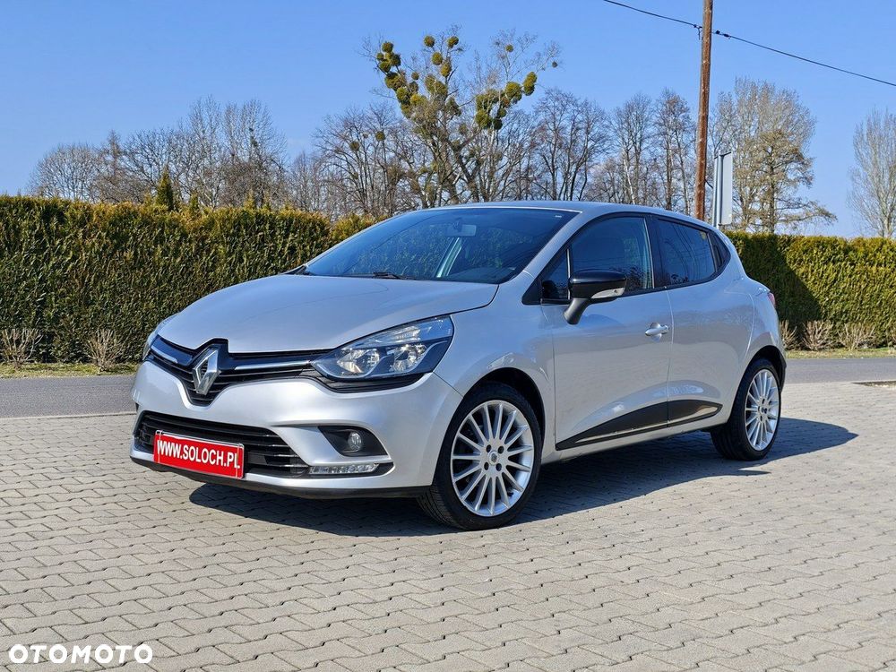 Renault Clio - 1