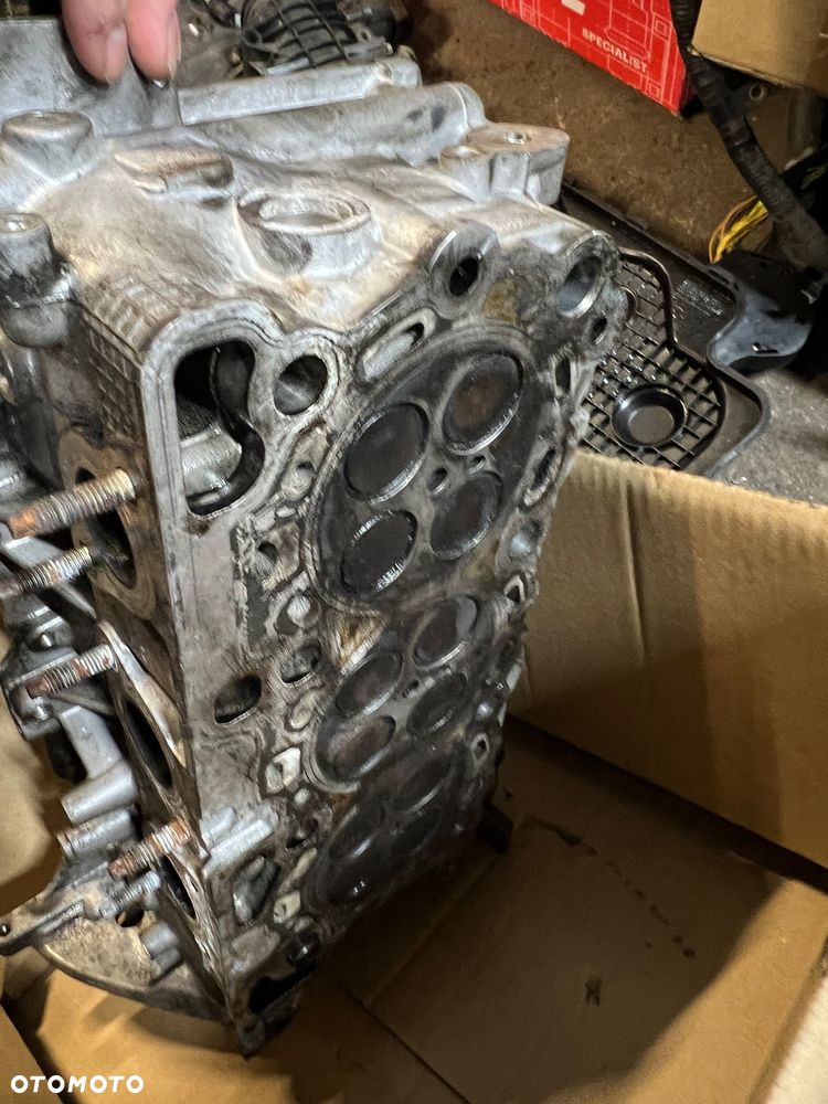 Głowica lewa prawa Land Rover Discovery 3 2.7tdv6 - 2