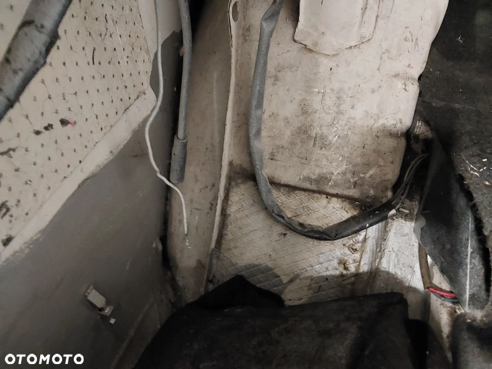 Volvo Seria 200 - 40