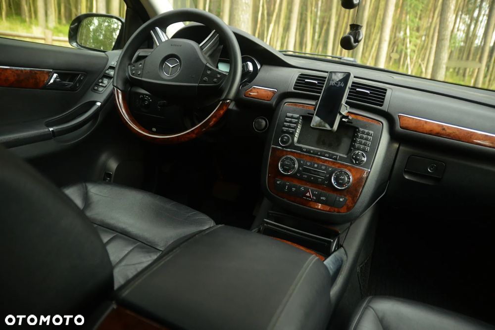 Mercedes-Benz Klasa R 500 L 4-Matic - 23