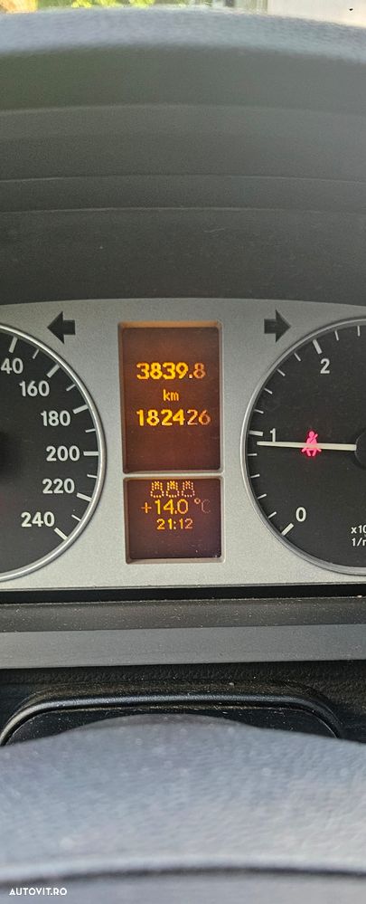 Mercedes-Benz B 180 CDI Autotronic - 7