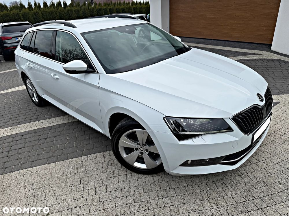 Skoda Superb 2.0 TDI DSG Style - 2