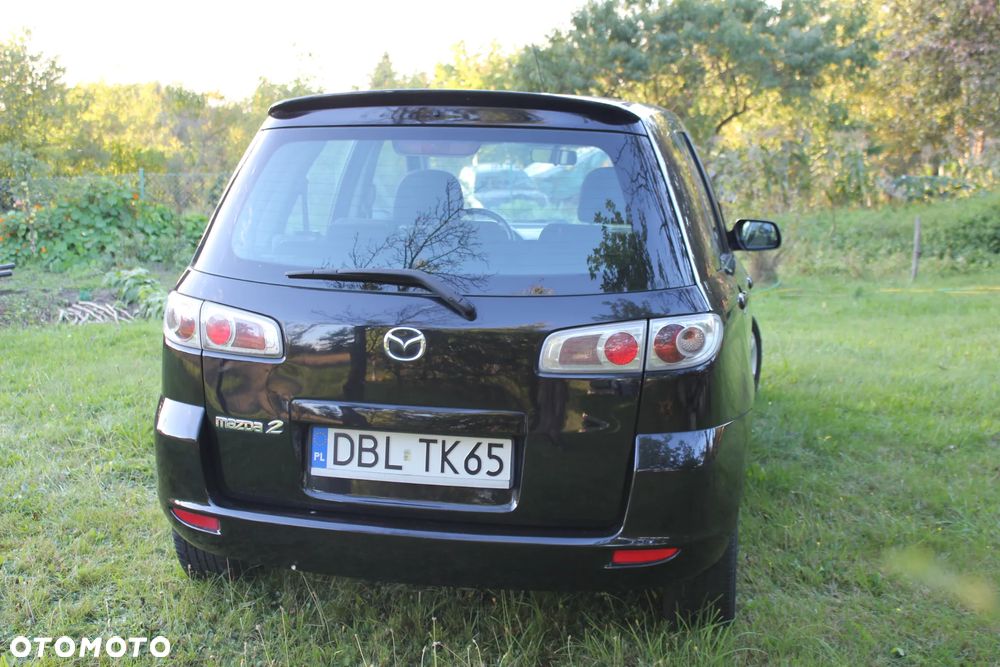 Mazda 2 2006 photo 4