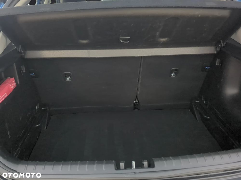 Kia Stonic - 27